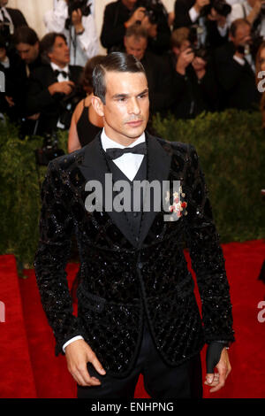 Torero espagnol Jose Maria Manzanares assiste au Gala Costume Institute 2015 bénéfice célébrant l'exposition 'China : Through the Looking Glass" au Metropolitan Museum of Art de New York, USA, le 04 mai 2015. Photo : Hubert Boesl/DPA - AUCUN FIL SERVICE - Banque D'Images