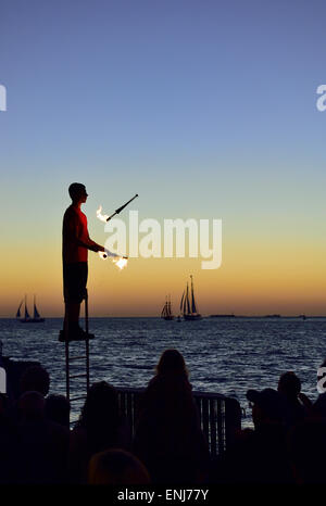 Coucher de célébrations à Mallory Square. Florida Keys. USA Banque D'Images