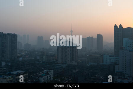 Lever du soleil à Chengdu, Sichuan, Chine Banque D'Images