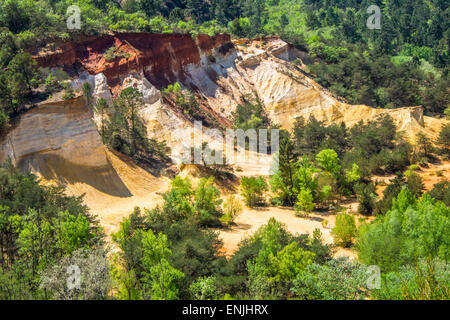 Mine d'ocre reste Rouquesteron France Banque D'Images