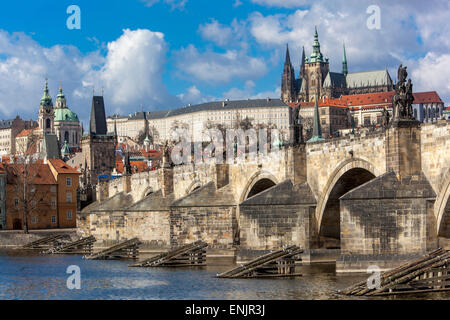 Château Prague Pont Charles République Tchèque Prague rivière Vltava Prague architecture Bridge Banque D'Images