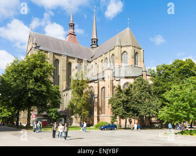 Gothique en brique Eglise St Mary ('Marienkirche'), dans Ziegenmarkt, Rostock, Allemagne. Banque D'Images