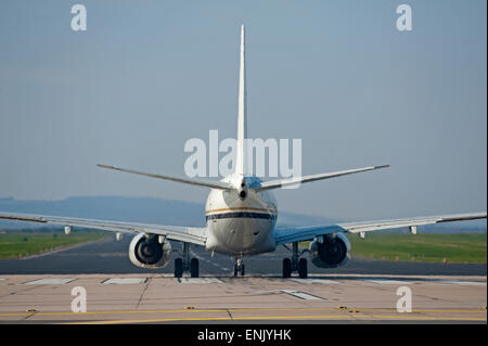 USA - Navy Boeing C-40A Clipper (737-7AFC) No 8981 sur le point de partir RAF Lossiemouth, en Écosse. 9721 SCO. Banque D'Images