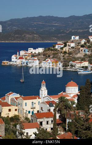 Vue sur le port, Kastellorizo (MEIS), îles du Dodécanèse, îles grecques, Grèce, Europe Banque D'Images