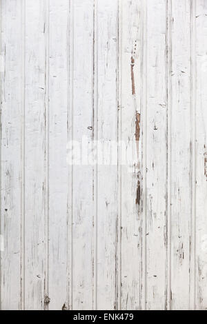 Panneaux en bois blanc vertical mur shabby chic Banque D'Images