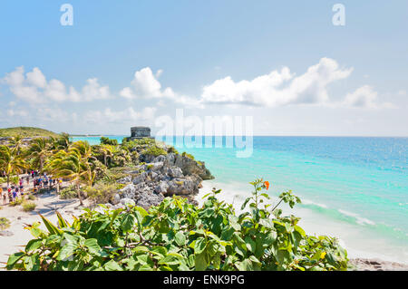 Dieu des vents de mer de Tulum garde du Temple de la baie d'entrée à Quintana Roo, Mexique Banque D'Images