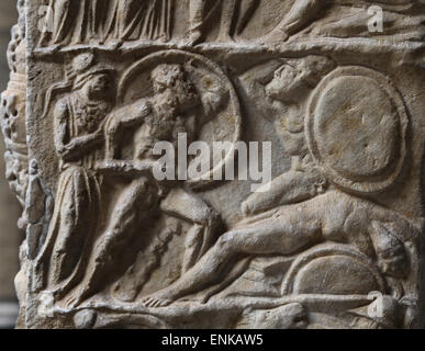 Ara Casali. Autel dédié par Tiberius Claudius Faventinus. Batlle. Le soulagement. 2e s. ap. Cour octogonale. Musées du Vatican. Banque D'Images
