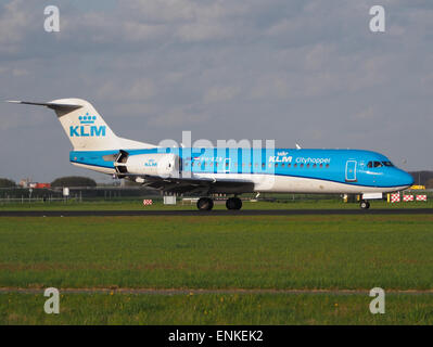 PH-KLM Cityhopper KZB Fokker 70-100 sur la Polderbaan, Schiphol (AMS - EHAM), Banque D'Images