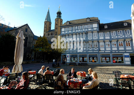 Altstadt Goslar, UNESCO-Welterbestätte Schuhhof und Marktkirche Banque D'Images