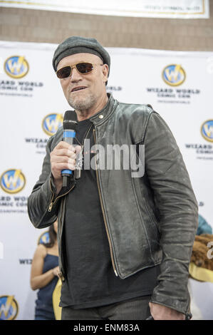 Philadelphie, Pennsylvanie, USA. 7 mai, 2015. MICHAEL ROOKER, acteur américain, plus connu pour ses rôles de Henry dans Henry : Portrait of a Serial Killer, Merle Dixon dans The Walking Dead, Frank Bailey dans Mississippi Burning, Hal Tucker dans Cliffhanger, Rowdy Burns dans Jours de tonnerre et Yondu en gardiens de la galaxie à Magicien Monde Comic Con à Philadelphie. Credit : Ricky Fitchett/ZUMA/Alamy Fil Live News Banque D'Images