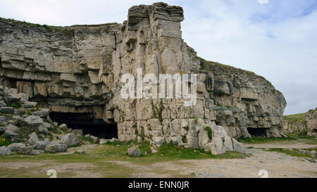 Western Winspit Quarry Caves, à l'île de Purbeck, Dorset utilisés pour extraire de la pierre de Portland Banque D'Images