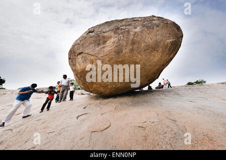 La boule de beurre de Krishna, Mamallapuram. Banque D'Images