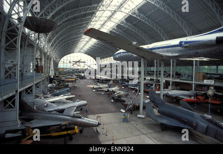 BEL, Belgique, Bruxelles, salle de l'armée de l'air à l'Musee Royal de l'armée et d'Histoire Militaire, musée militaire à la Pala Banque D'Images