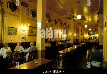 BEL, Belgique, Bruxelles, le bar A la mort subite à la rue Montagne aux Herbes Potageres. BEL, Belgien, Bruessel, das Lokal une Banque D'Images