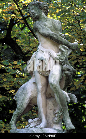 BEL, Belgique, Bruxelles, statue au parc municipal. BEL, Belgien, Bruessel, Statue im Stadtpark. Banque D'Images