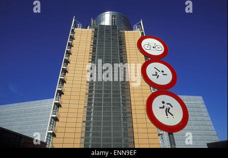 BEL, Belgique, Bruxelles, le bâtiment Berlaymont de la Commission européenne. BEL, Belgien, Bruessel, das Gebaeude Berlaymont der Banque D'Images