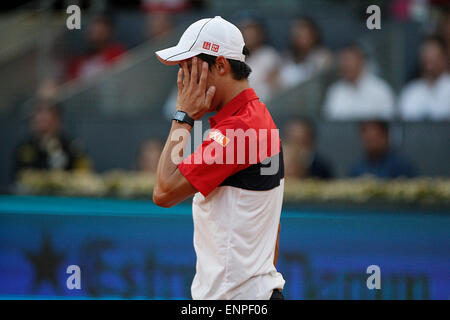 Madrid, Espagne. 09 mai, 2015. Kei Nishikori en action contre Andy Murray en finale de l'Open de tennis de Madrid. Credit : Jimmy Whhittee/Alamy Live News Banque D'Images