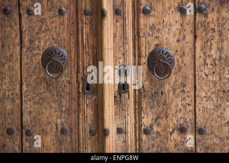 Porte en bois sculpté Banque D'Images