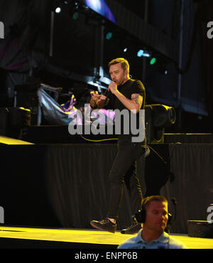 Las Vegas, Nevada, USA. 9 mai, 2015. Tim McIlrath chanteur du groupe de rock hardcore Rise Against joue sur la scène principale le jour 2 de Rock in Rio à la ville de Rock à Las Vegas, Nevada. Crédit : Marcel Thomas/ZUMA/Alamy Fil Live News Banque D'Images