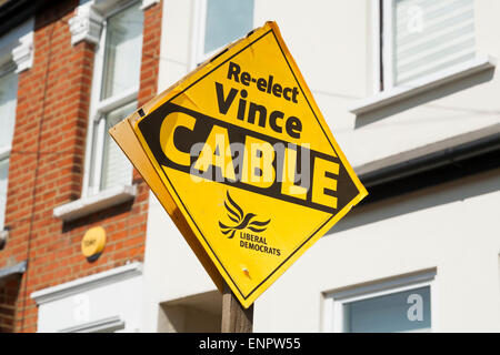 Bureau de circonscription et élection générale affiches / poster pour Dr Vince / Vincent Cable MP / Député de Twickenham. Banque D'Images