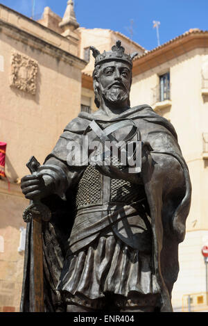 "Monument Alfonso X el Sabio' sur la Plaza Mayor à Lorca, Murcie, Espagne Banque D'Images