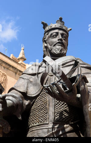 "Monument Alfonso X el Sabio' sur la Plaza Mayor à Lorca, Murcie, Espagne Banque D'Images