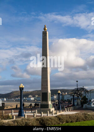 Monument commémoratif de guerre du front de mer de Llandudno au Pays de Galles Banque D'Images