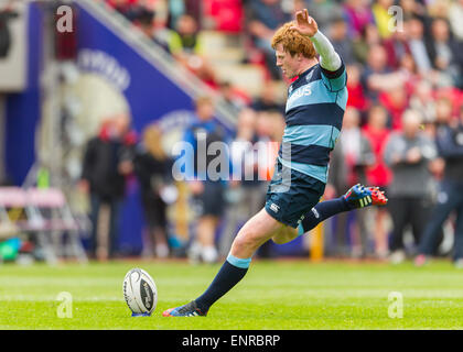 Llanelli, Wales. 10 mai, 2015. Guinness Pro12. Scarlets contre les Cardiff Blues. Rhys Patchell Blues kicks une pénalité. Credit : Action Plus Sport/Alamy Live News Banque D'Images