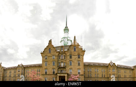 Weston, WV, États-Unis d'Amérique - 2 mai 2015 : vue extérieure du Trans-Allegheny Lunatic Asylum bâtiment principal Banque D'Images