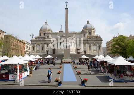 Basilica di Santa Maria Maggiore au Mercato Piazza dell'Esquilino à Rome, Italie, Europe Banque D'Images