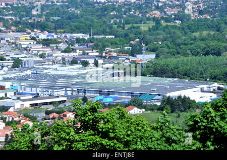 L'usine de Volvic Volvic Puy-de-Dôme Auvergne Massif-Central France Banque D'Images