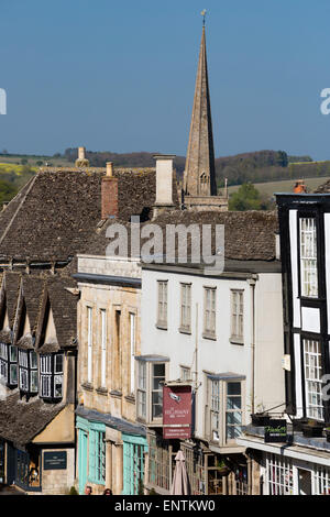 Architecture le long de la Rue Principale , Burford, Cotswolds, Oxfordshire, Angleterre, Royaume-Uni, Europe Banque D'Images