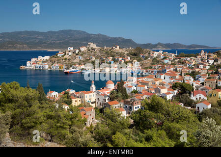 Vue sur le port, Kastellorizo (MEIS), îles du Dodécanèse, îles grecques, Grèce Banque D'Images