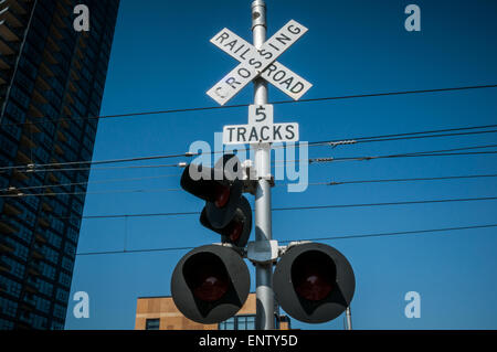 San Diego railroad crossing sign et feux de circulation Banque D'Images