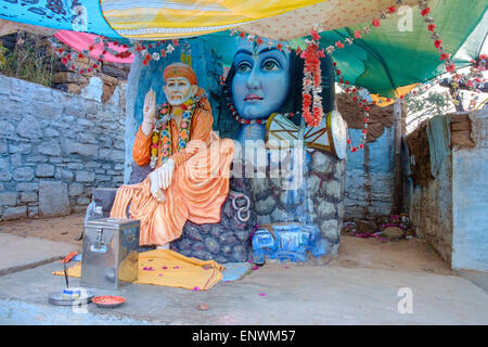 Temple dédié à Sai Baba de Shirdi à Omkareshwar. Banque D'Images