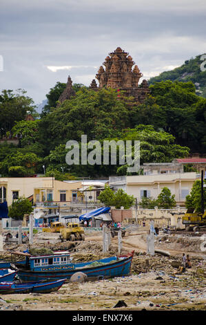 Port et de Po Nagar - Nha Trang, Viêt Nam Banque D'Images