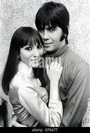 ESTHER ET ABI OFARIM/israélien duo pop allemande en mars 1968. Photo Tony Gale Banque D'Images