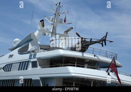 Bateau yacht de plaisance de Vittoriosa, Malte Méditerranée Banque D'Images