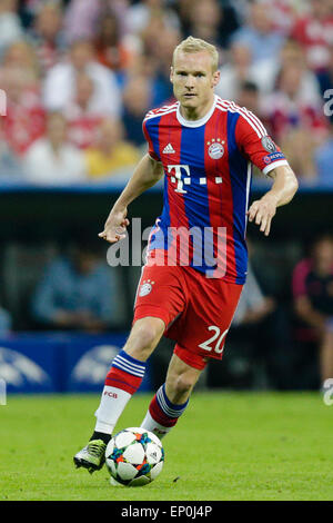 Munich, Allemagne. 12 mai, 2015. Football Ligue des Champions demi-finale 2ème jambe. Le Bayern Munich et Barcelone. Le Bayern Munich Sebastian Rode en action : Action Crédit Plus Sport/Alamy Live News Banque D'Images