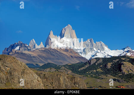 Le mont Fitz Roy et Cerro Poincenot Parc National Los Glaciares en Patagonie argentine Banque D'Images