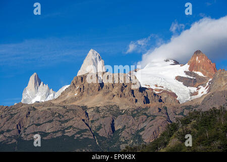 Cerro Poincenot et Mont Fitz Roy, le Parc National Los Glaciares en Patagonie argentine Banque D'Images