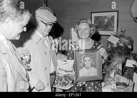 Deutsche Volksschauspielerin Heidi Kabel feiert ihren 65. Geburtstag An Bord des Schiffes-HADAG 'St. Pauli à Hambourg, histoire de l' Banque D'Images