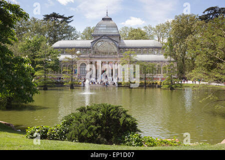 Le palais de cristal du parc del Buen Retiro, Madrid, Espagne Banque D'Images