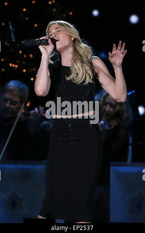 CMA 2014 Pays de Noël chez Bridgestone Arena - Performances comprend : LeAnn Rimes Où : Nashville, Tennessee, United States Quand : 08 novembre 2014 Crédit : Judy Eddy/WENN.com Banque D'Images