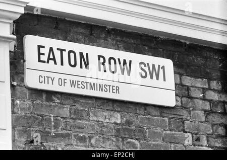 Sandra Rivett Meurtre Novembre 1974. Ligne Eaton SW1 London emplacement de mews accueil à l'arrière (de 46 Lower Belgrave Street) en ligne Eaton où lord Lucan vivaient. Richard John Bingham 7e comte de Lucan populairement connu comme Lord Lucan était la collègue qui a disparu dans les premières heures du 8 novembre 1974, à la suite du meurtre de Sandra Rivett ses enfants en nourrice le soir précédent. Il n'y a eu aucune observation vérifiée de lui depuis. Le 19 juin 1975 un jury d'enquête nommé Lucan que le meurtrier de Sandra Rivett. Il a été présumé décédé en instance le 11 décembre 1992 et déclarée juridiquement dead Banque D'Images