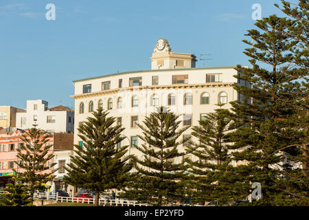 L'Art Déco Bondi Beach Apartments L'Astore sur Campbell Parade, Sydney, Australie, le 13 mai 2015. Banque D'Images