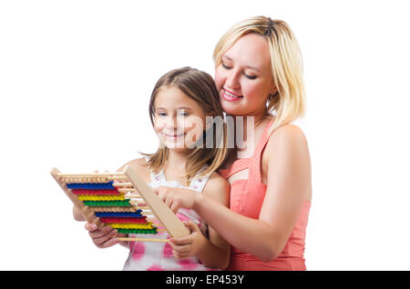 Mère et fille avec abacus on white Banque D'Images