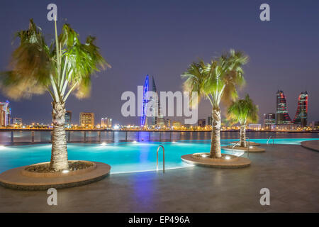 Des toits de la ville de Manama de nouveau Quatre Saisons Bahreïn Bay Hôtel de luxe à Bahreïn Banque D'Images