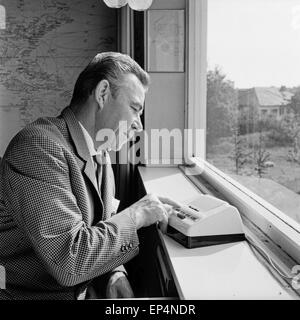 Acteurs et Actrices Deutscher und Entertainer Peter Frankenfeld, Gegensprechanlage von Deutschland 1960 er Jahre. L'acteur allemand Banque D'Images