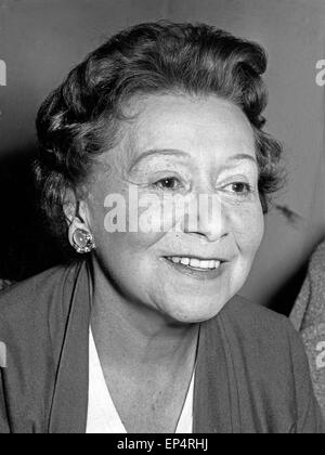 Deutsche Schauspielerin und Operettensängerin Kabarettistin, Trude Hesterberg, Deutschland 1960 er Jahre. L'actrice allemande, cabine Banque D'Images